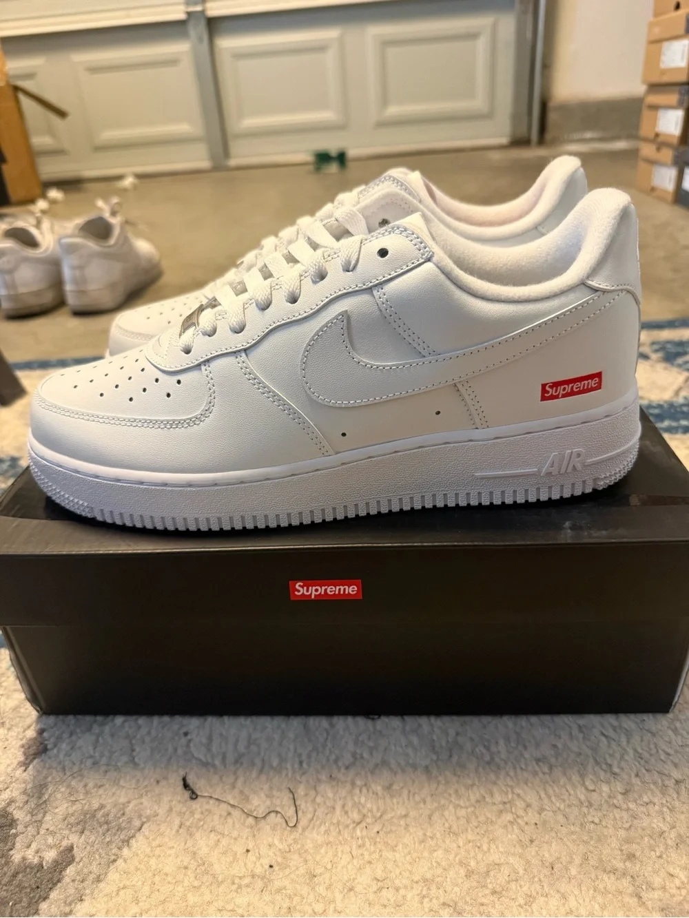 All White Nike x Supreme Air Force 1